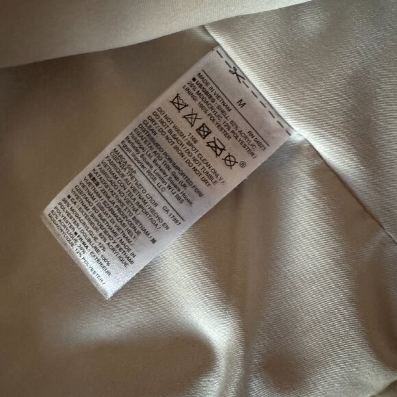 EUC GAP Womens Faux Fur Vest – Cozy Cream Winter Layer – Sz M - Picture 4 of 7